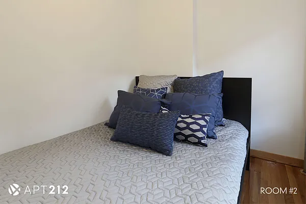 Rented by APT212 INC | media 16