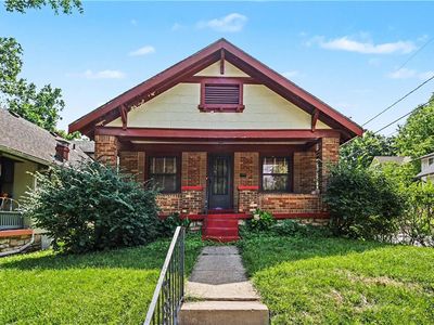 4100 Roanoke Rd, Kansas City, MO, 64111
