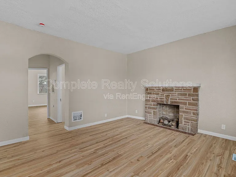7109 Eugene Ave — Photo 8