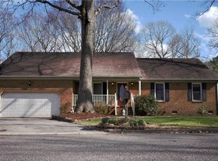 725 Basing Ct, Chesapeake, VA 23322