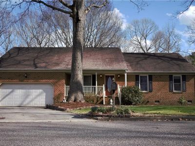 725 Basing Ct, Chesapeake, VA, 23322