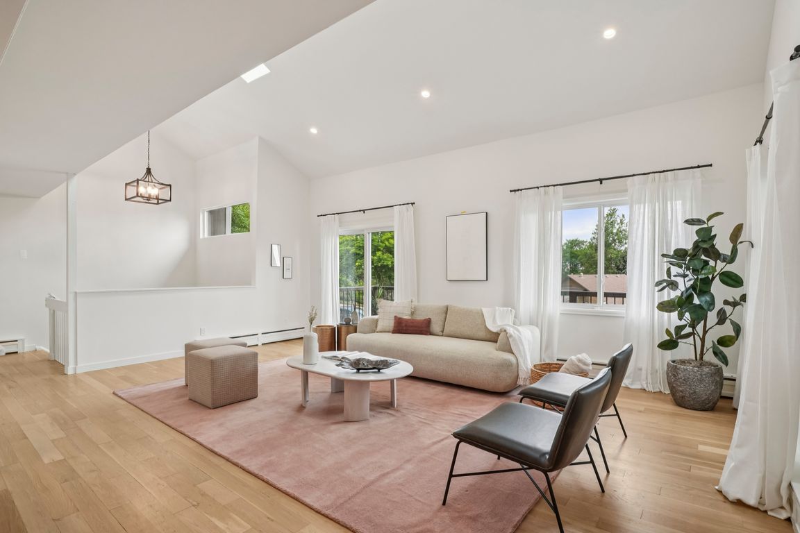 Longwood Ave-S2407-009.jpg