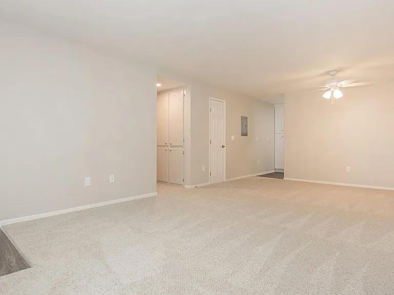 Wateridge Apartment Homes — Photo 22
