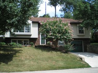 1974 Parkwood Rd, Charleston, WV 25314