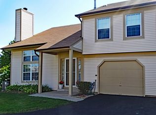 314 Juniper Cir #314, Streamwood, IL 60107