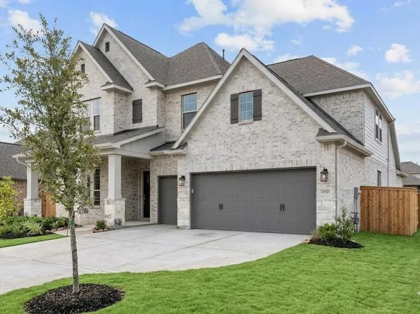 5702 Diamond Dust Dr, Rosenberg, TX 77469