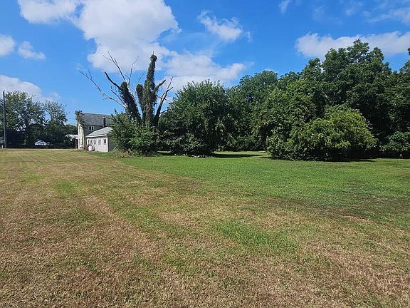 3rd image of 2695 Elsey Rd