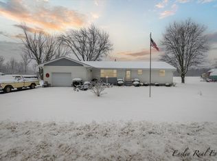 2930 S Shore Dr, Crystal, MI 48818