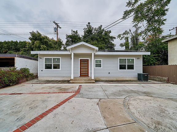 2nd image of 3251 Honolulu Ave #A