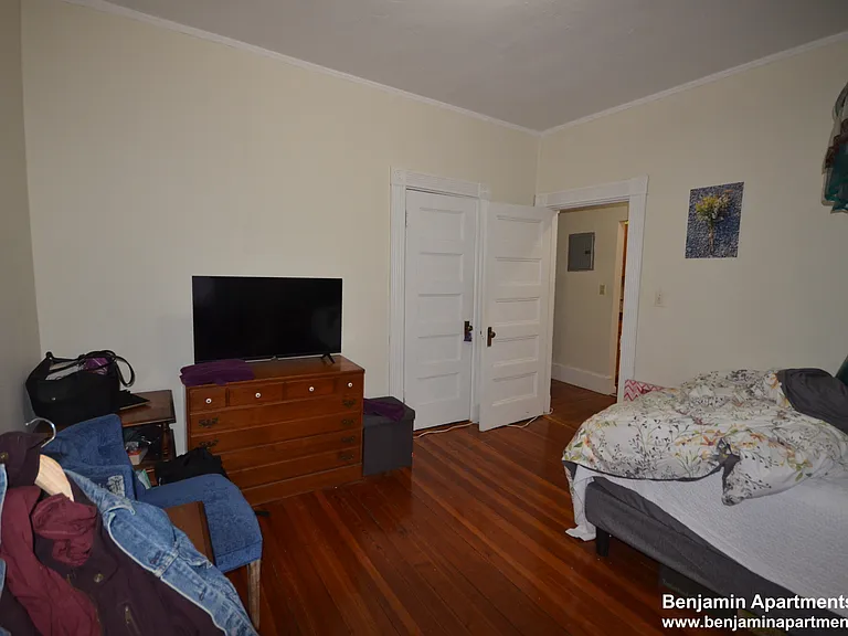 1595 Beacon St #31 — Photo 13