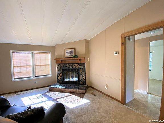2nd image of 7105 NE 47th St