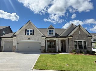 5512 Tullis Dr, Gainesville, GA 30507