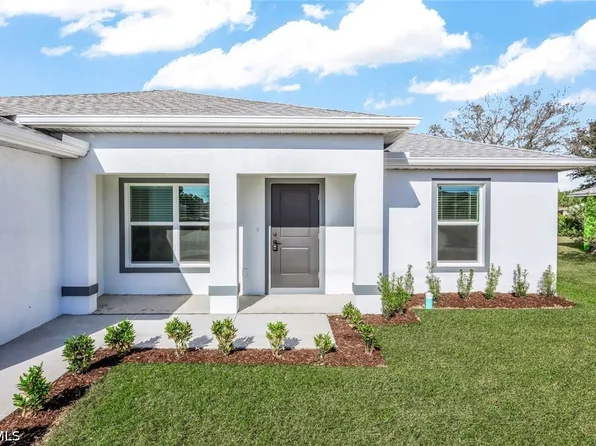 1702 NW 5th Pl, Cape Coral, FL 33993