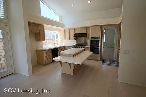 3rd image of 27075 Littlefield Dr