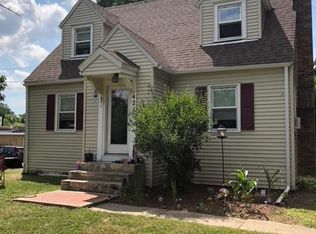 427 Parkside Ave NW, Grand Rapids, MI 49534