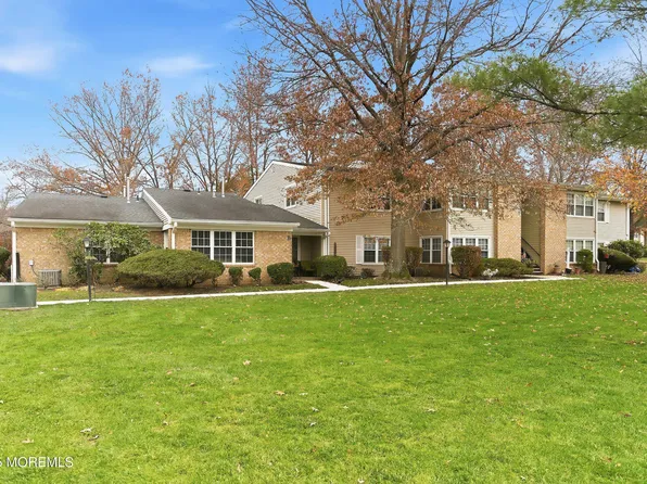 7 Boxwood Terrace #250, Red Bank, NJ 07701