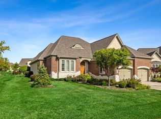 8015 Savoy Club Ct, Burr Ridge, IL 60527