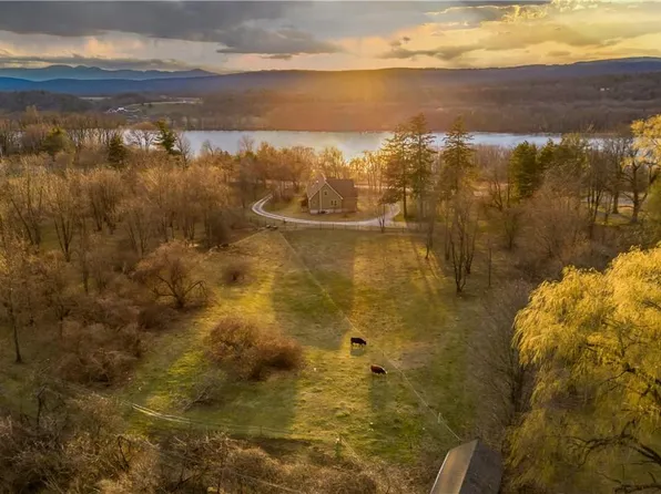 1222 9J Route, Stuyvesant, NY 12173