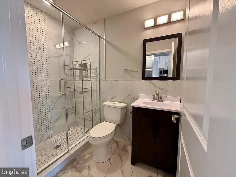 2425 Frankford Ave #2 — Photo 7