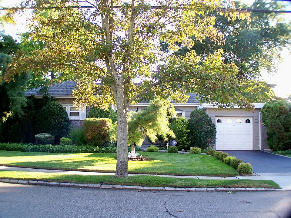 1st image of 57 Orbach Ave