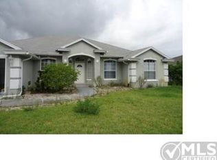 2216 SW Monterrey Ln, Port Saint Lucie, FL 34953