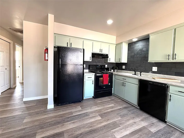 531 S Angus Ave #2 — Photo 4