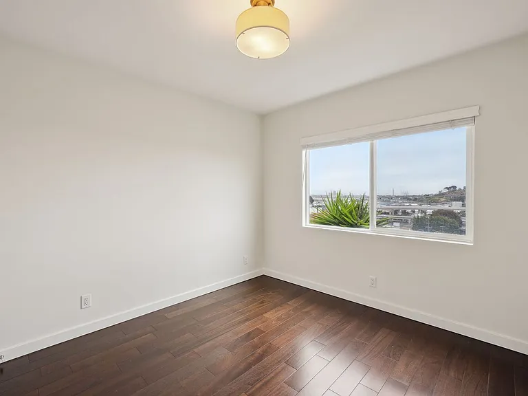421 Nevada St — Photo 18