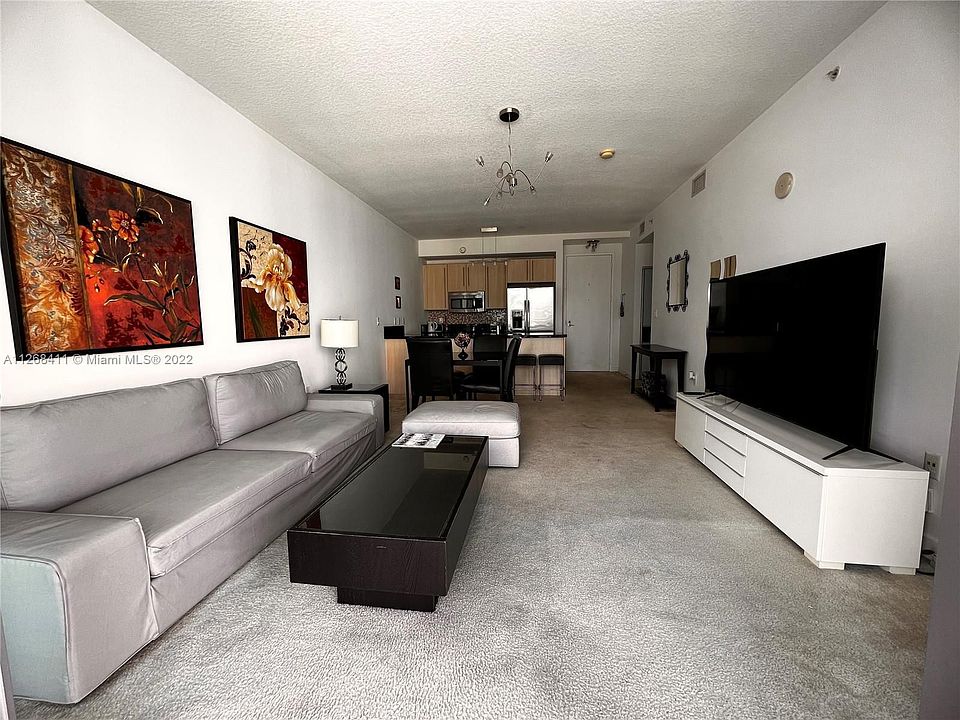 1st image of 1111 SW 1st Ave APT 2421