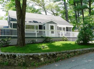 6 1st St, Kingston, NH 03848