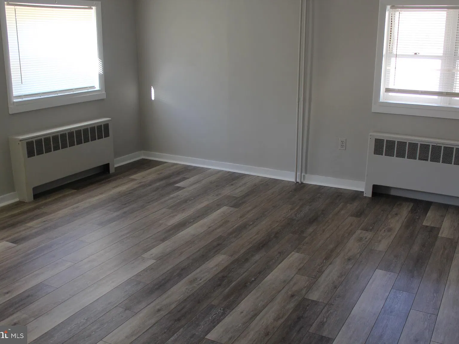 2 bed, 1.0 bath, 1100 sqft, $2,150 — Photo 4