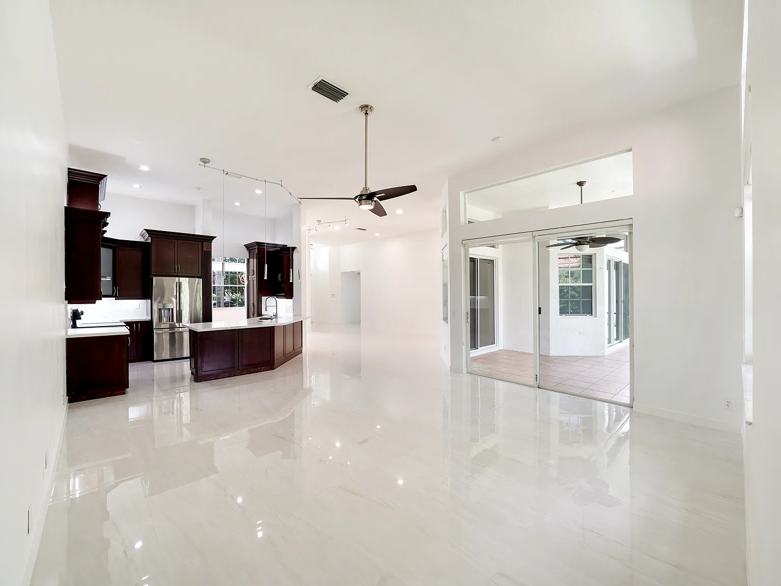4 bed, 3.5 bath, 2662 sqft, $7,200 — Photo 1