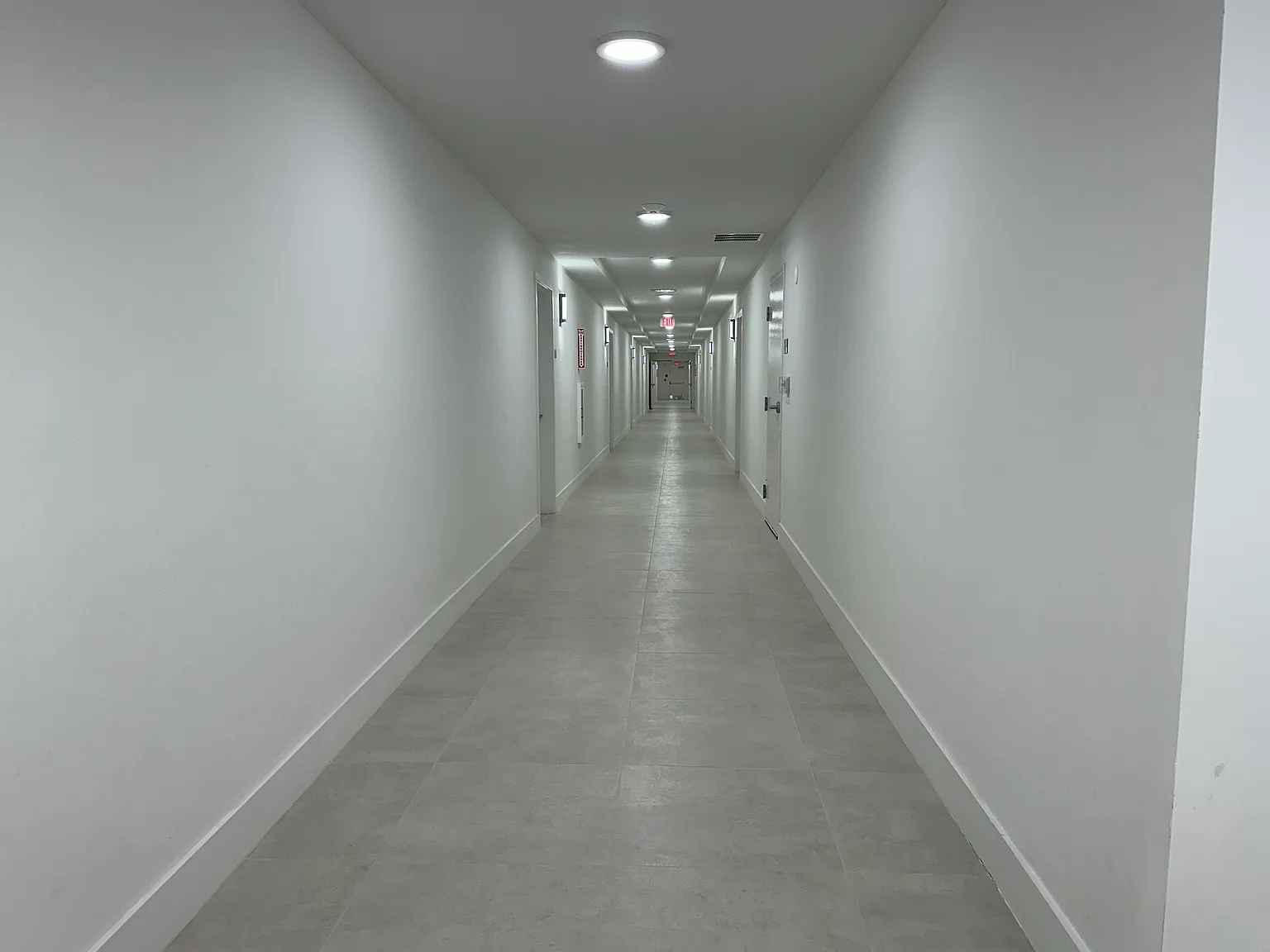 1 bed, 750 sqft, $1,450 — Photo 3
