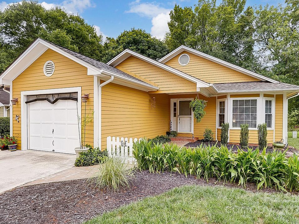 1st image of 351 Mulberry Village Ln