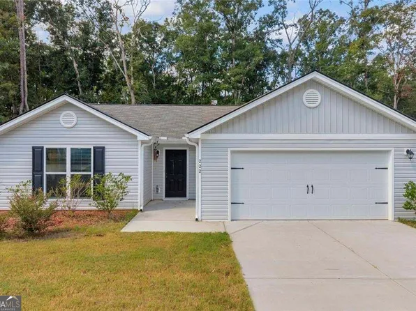 222 Rolling Woods Ln, Hull, GA 30646