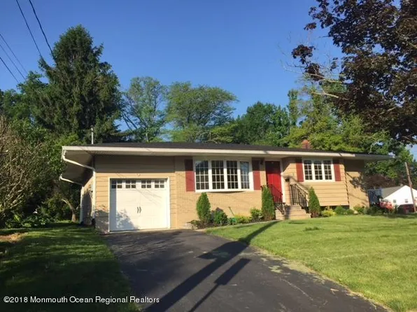 2 Enright Ave, Freehold, NJ 07728