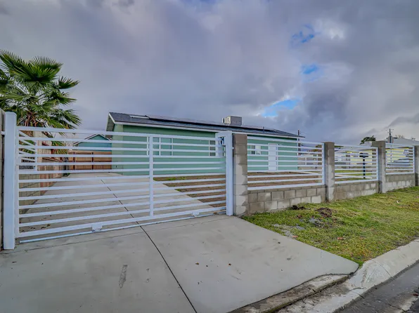 2513 Olympic Dr, Bakersfield, CA 93308