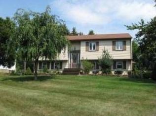 2 Parkview Dr, Hackettstown, NJ 07840