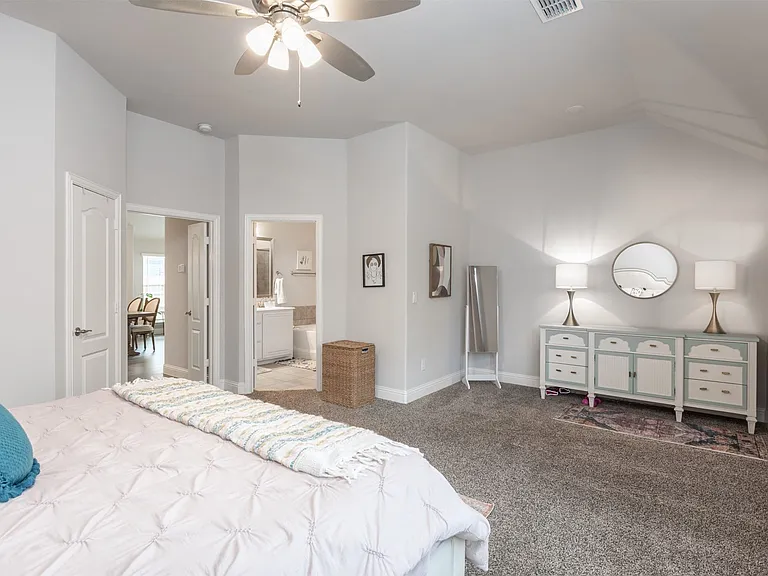 204 Garden Grove Dr — Photo 16