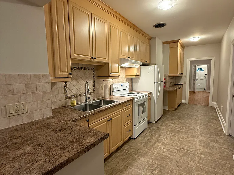 153 Norfolk St — Photo 5
