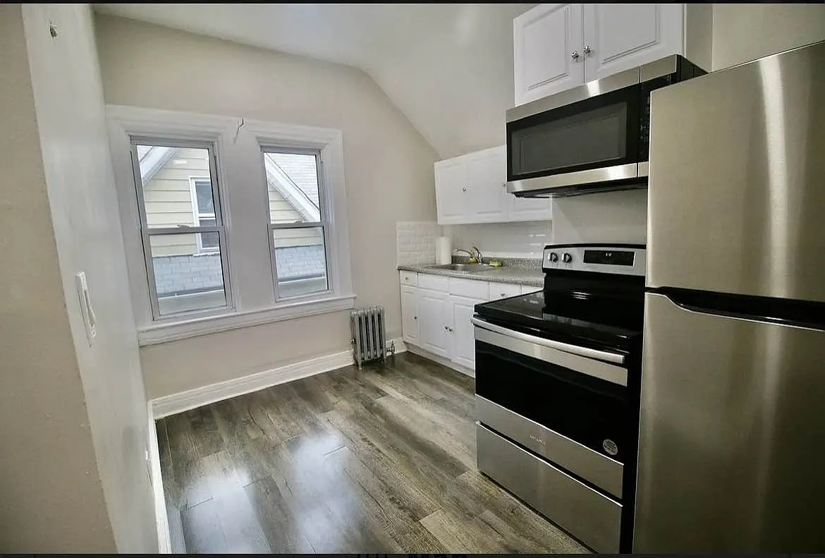 322 Fenimore Street — Photo 1