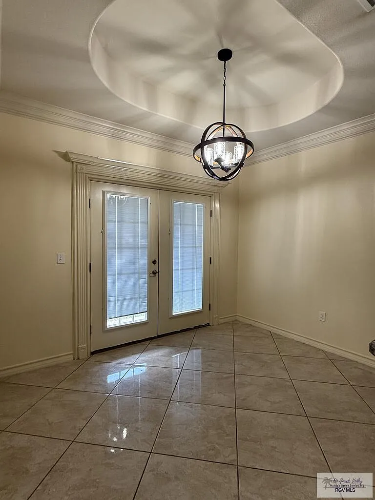 3 bed, 2.0 bath, 1239 sqft, $1,700 — Photo 3