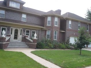 1506 Oswego Rd #A, Naperville, IL 60540