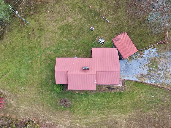 4th image of 179 Fowler St