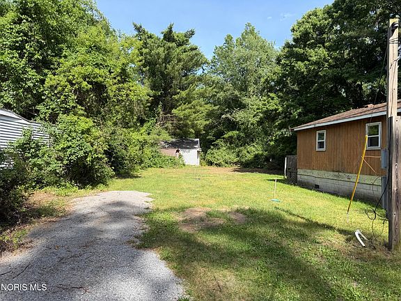 3rd image of 6607 Jeffers Rd