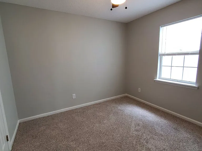 3017 Kensington Ln — Photo 6