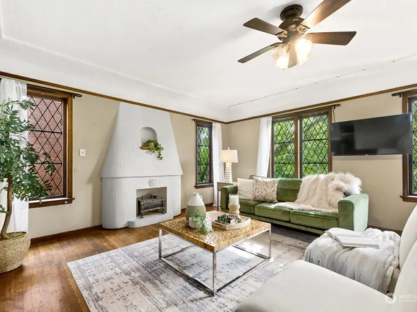 1114 17th Avenue #201, Seattle, WA 98122