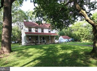860 Longfield Dr, Blue Bell, PA 19422