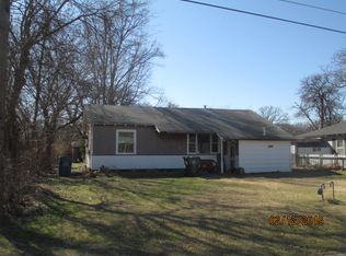 9604 SE 6th St, Midwest City, OK 73130