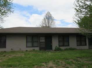 25678 Highway N, Lebanon, MO 65536