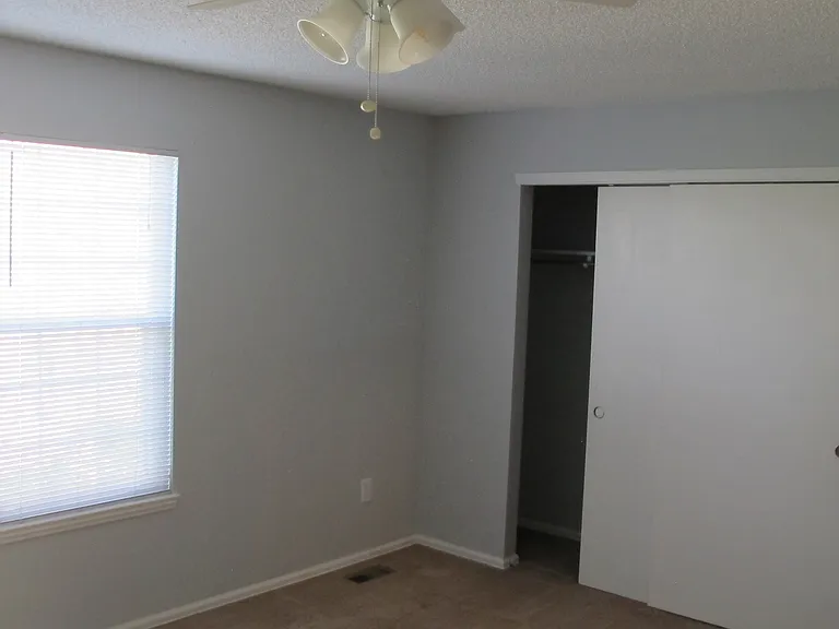 500 Entrada Dr — Photo 12